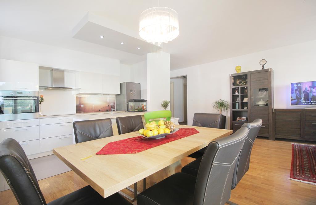 Apartment Marieta สปลิท ภายนอก รูปภาพ